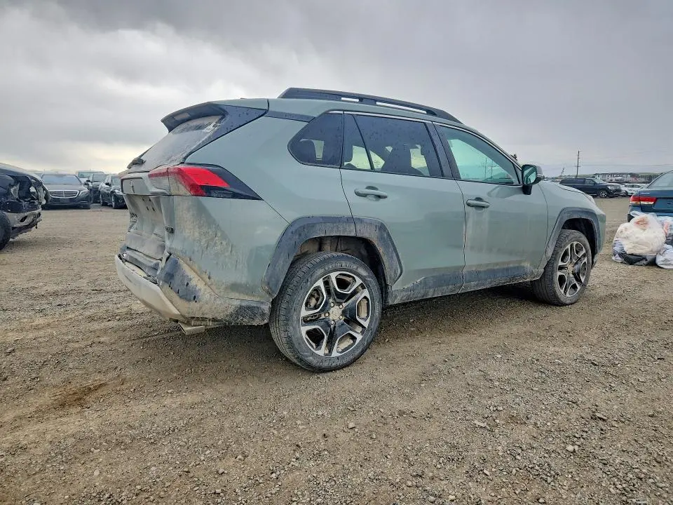 2019 TOYOTA RAV4 ADVENTURE  