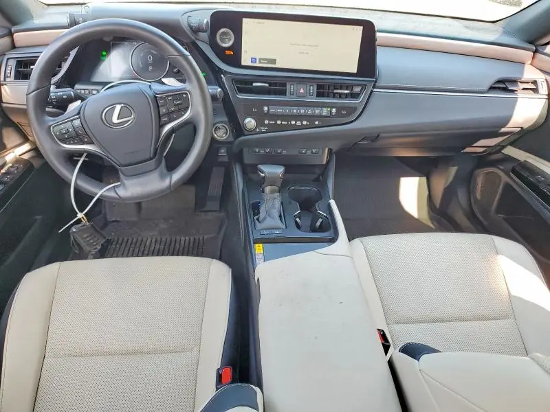 2025 LEXUS ES 300H BASE  