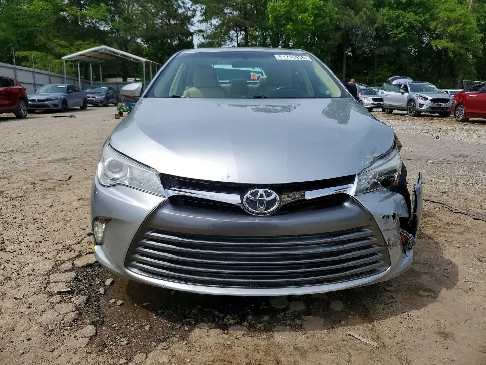 2016 TOYOTA CAMRY XLE  