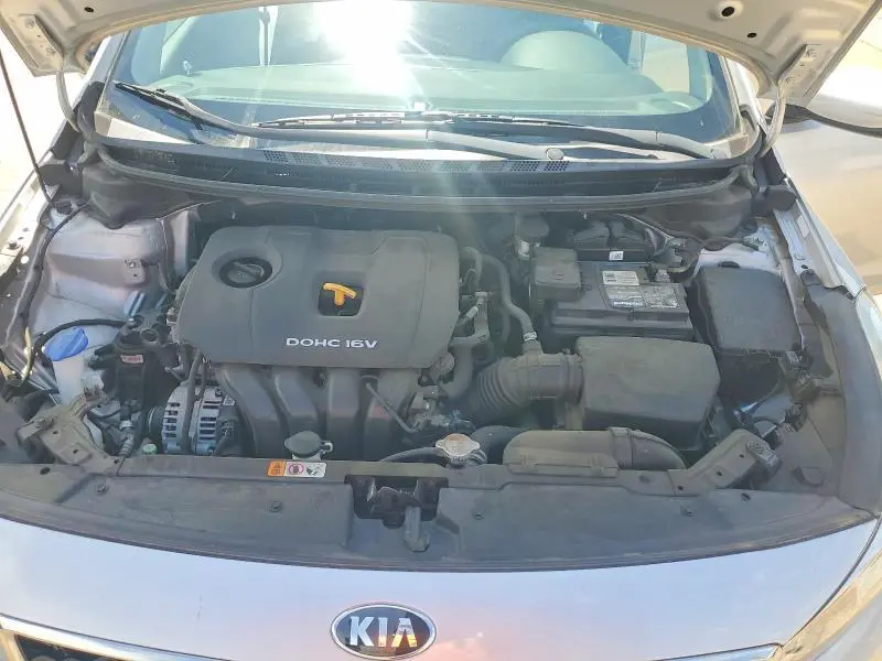 2017 KIA FORTE LX  