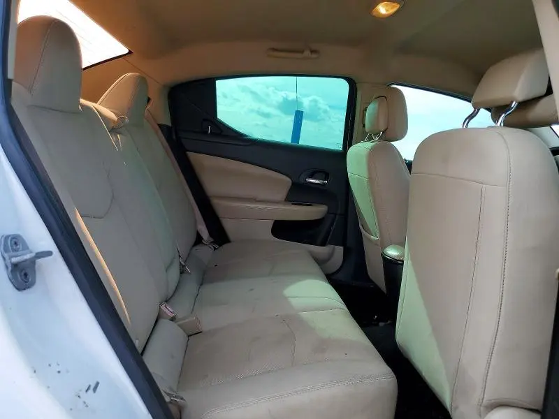 2013 DODGE AVENGER SE  