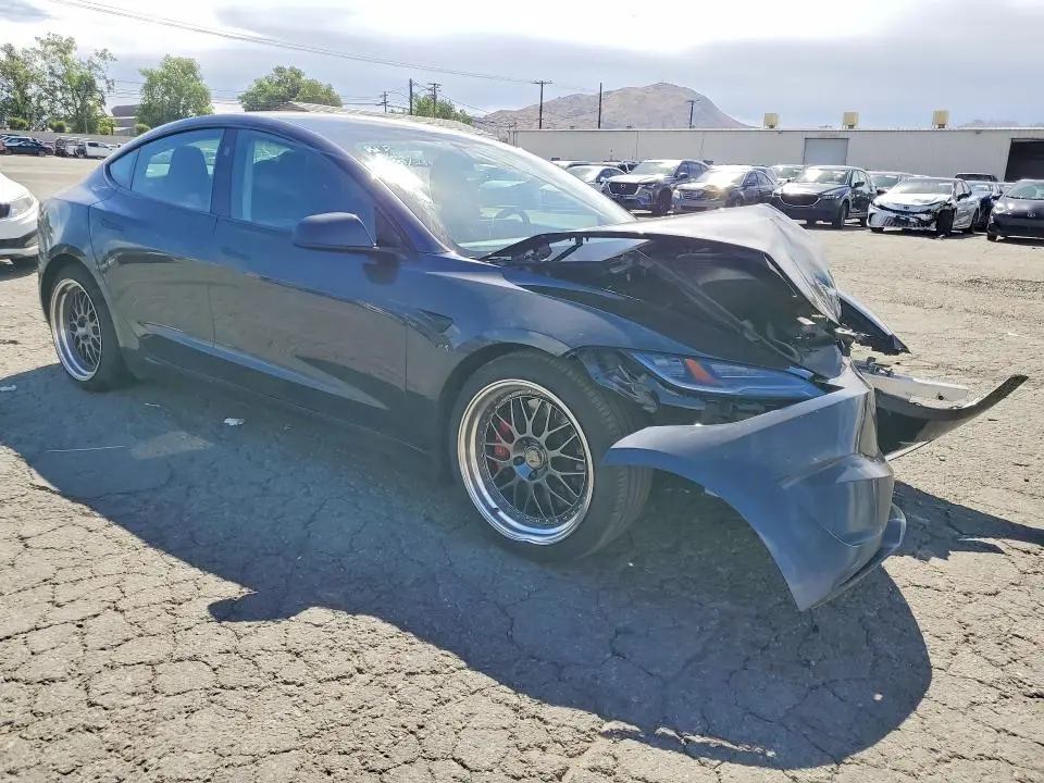 2024 TESLA MODEL 3   