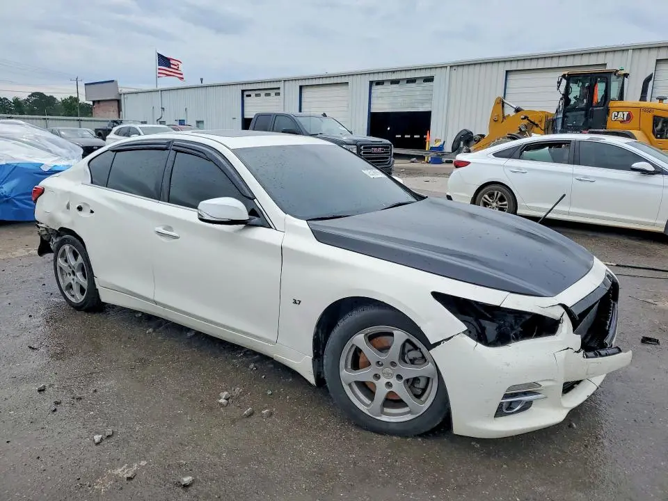 2015 INFINITI Q50 PREMIUM  