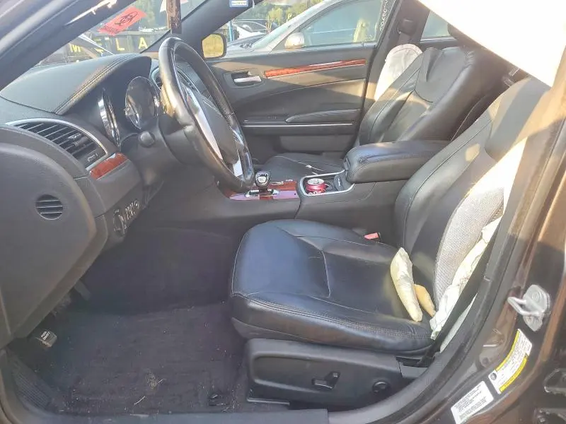 2013 CHRYSLER 300   