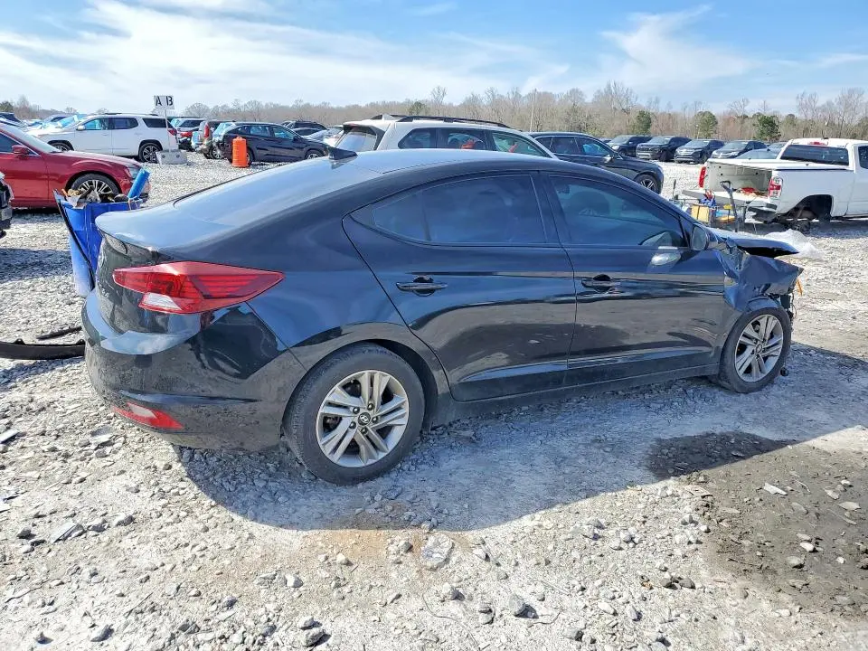 2019 HYUNDAI ELANTRA SEL  