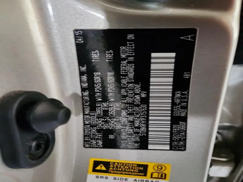 2015 TOYOTA HIGHLANDER LE  