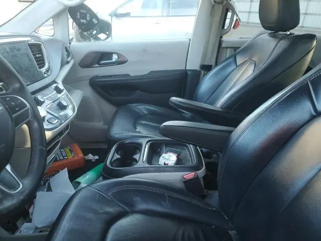 2017 CHRYSLER PACIFICA TOURING L  