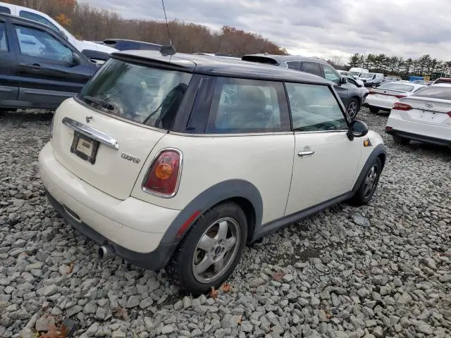 2010 MINI COOPER   