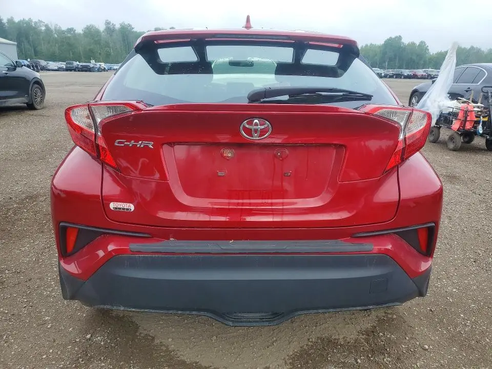 2020 TOYOTA C-HR LE  