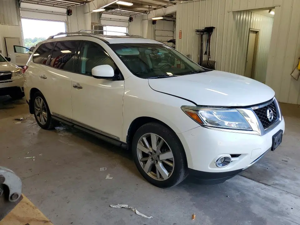 2013 NISSAN PATHFINDER S  