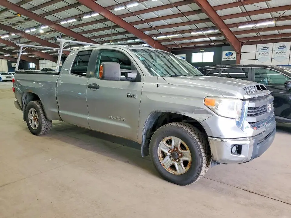 2015 TOYOTA TUNDRA SR5  