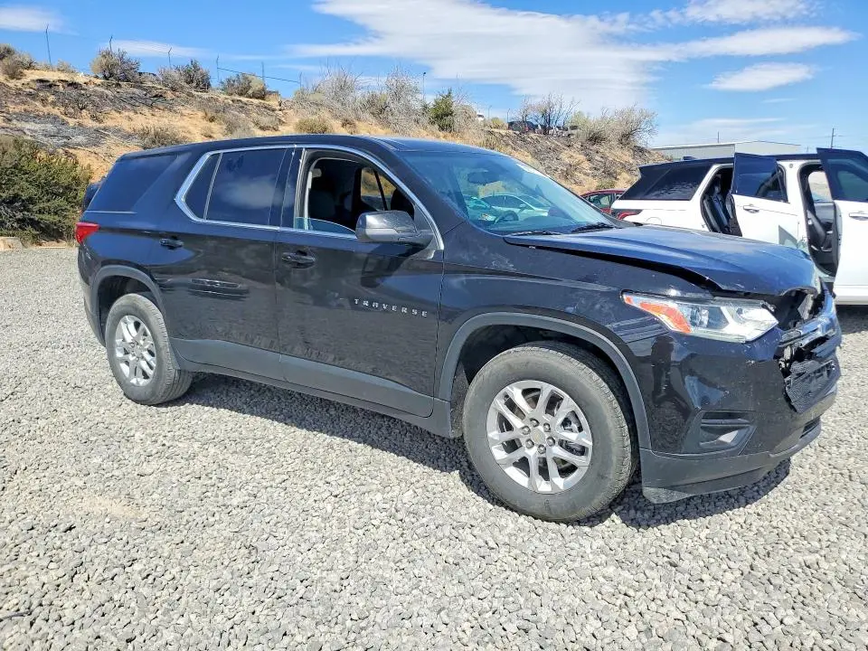 2021 CHEVROLET TRAVERSE LS  