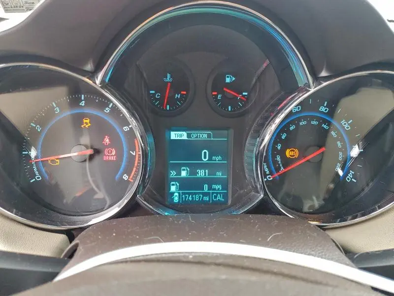 2013 CHEVROLET CRUZE LT  