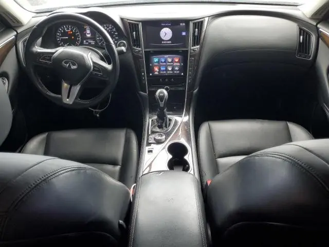 2018 INFINITI Q50 LUXE  