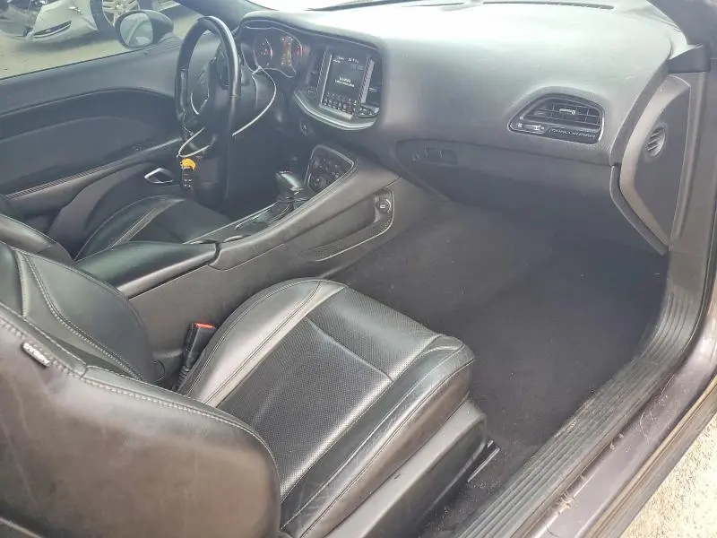 2019 DODGE CHALLENGER SXT  