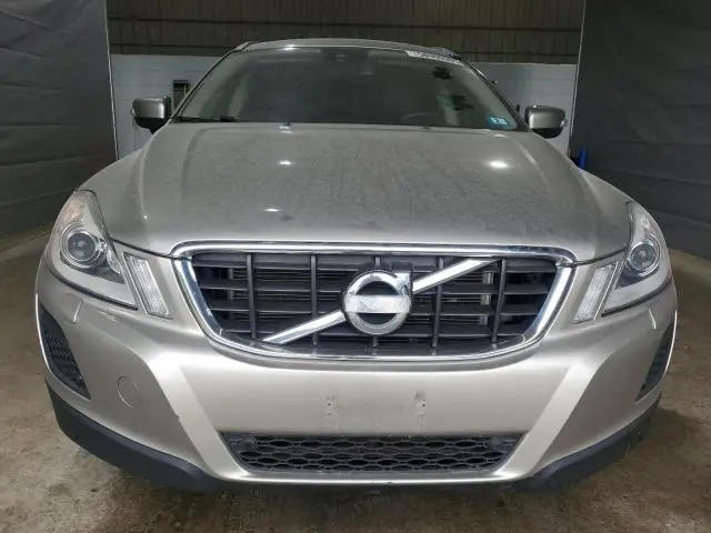 2013 VOLVO XC60 3.2  