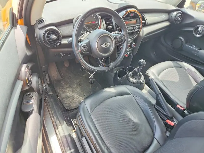 2016 MINI COOPER   