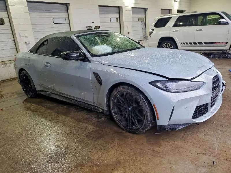 2022 BMW M4 COMPETITION  