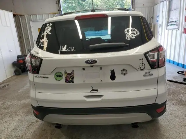 2018 FORD ESCAPE SE  