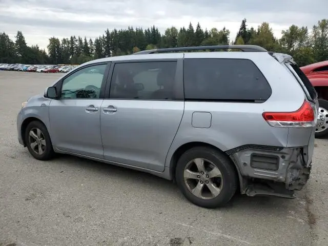 2012 TOYOTA SIENNA LE  