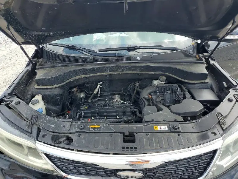 2014 KIA SORENTO LX  