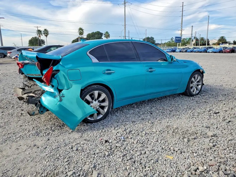 2015 INFINITI Q50 BASE  