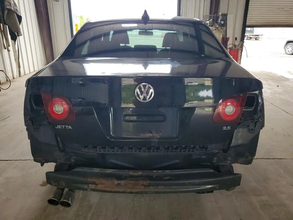2010 VOLKSWAGEN JETTA SE  