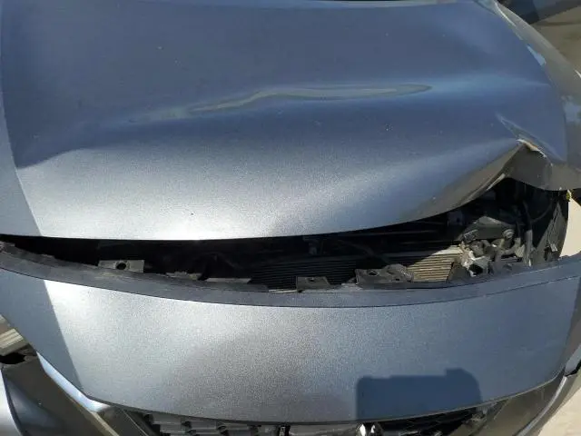 2022 NISSAN VERSA SV  