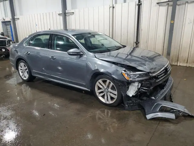 2017 VOLKSWAGEN PASSAT SE  