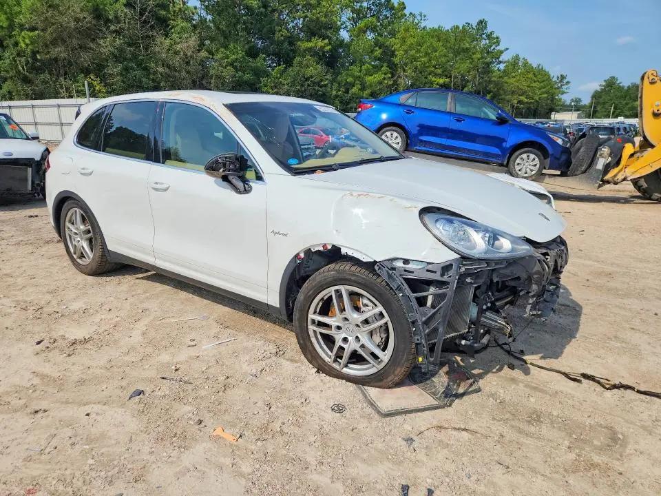 2014 PORSCHE CAYENNE S HYBRID  