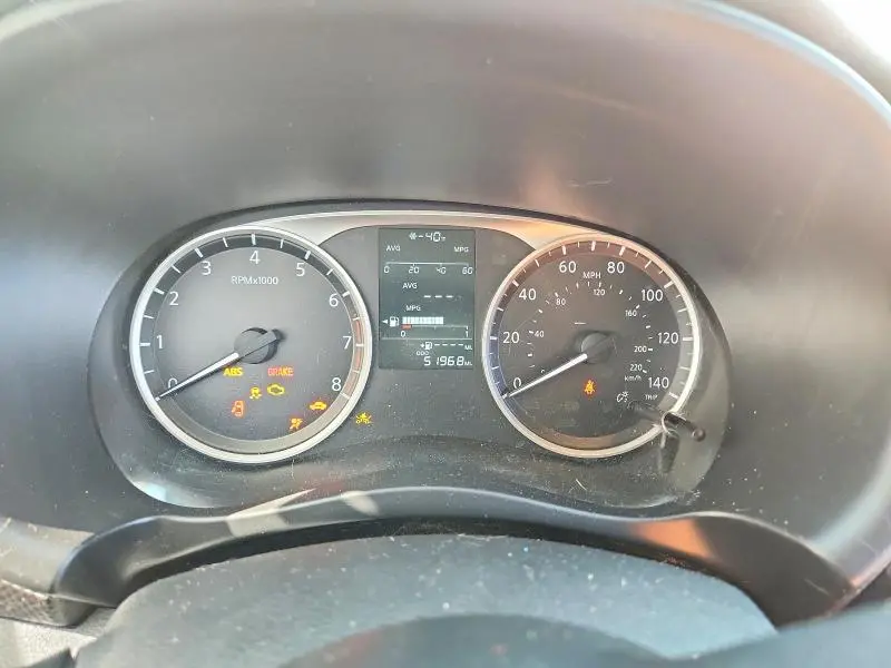 2019 NISSAN KICKS S  