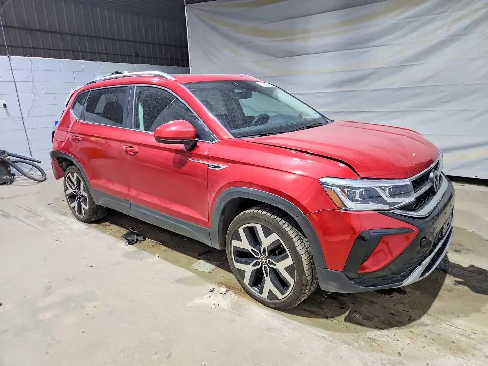 2022 VOLKSWAGEN TAOS SEL  