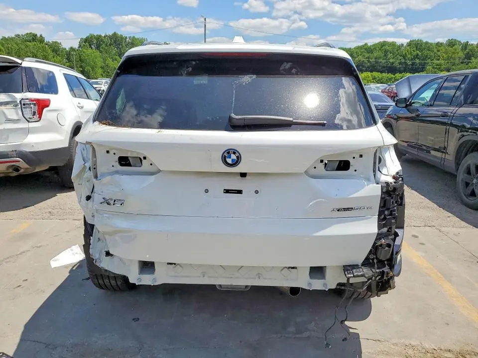 2025 BMW X5 XDRIVE50E  