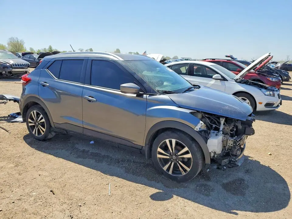 2018 NISSAN KICKS SV  