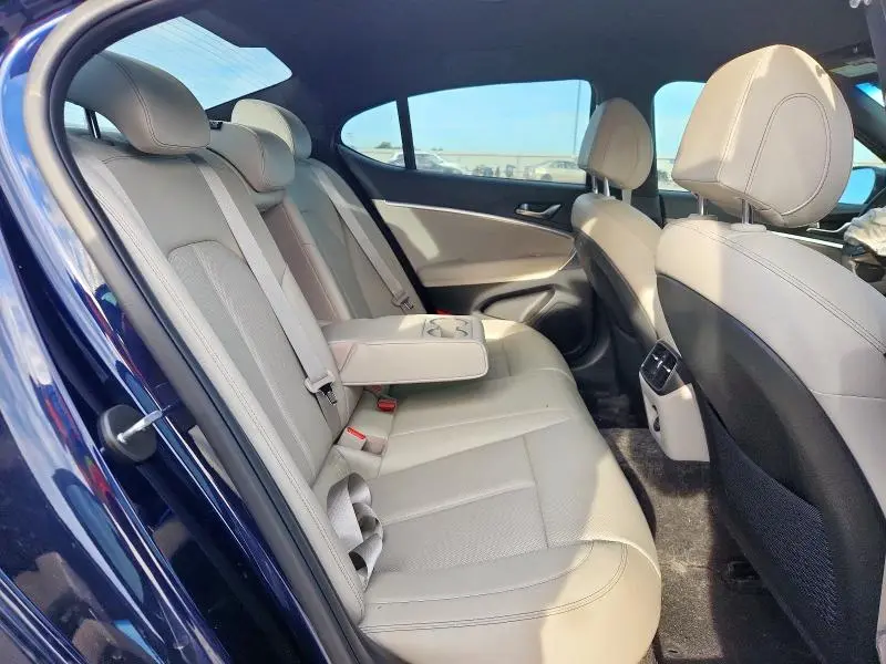 2023 GENESIS G70 BASE  