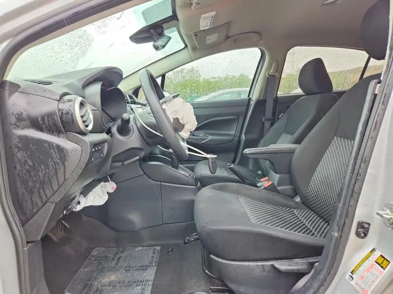 2021 NISSAN VERSA S  