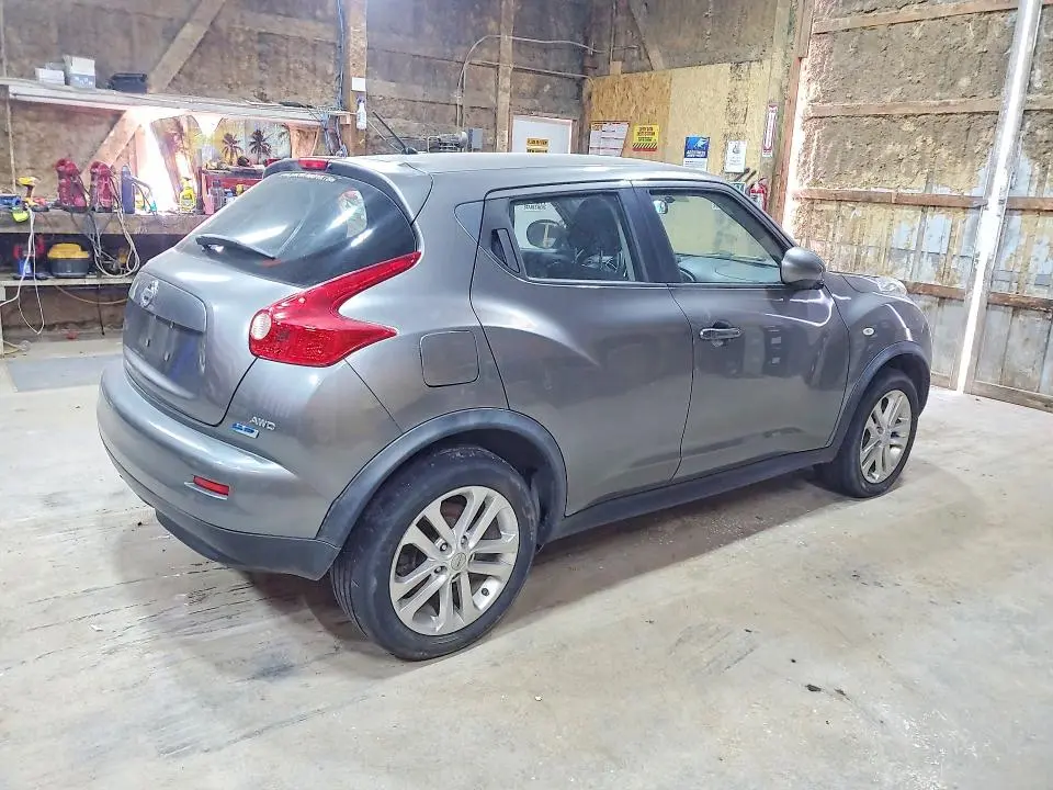 2013 NISSAN JUKE S  