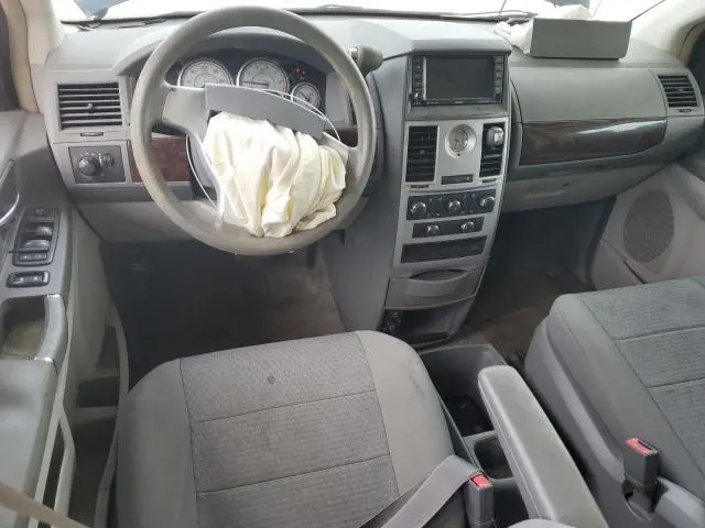 2010 CHRYSLER TOWN & COUNTRY LX  
