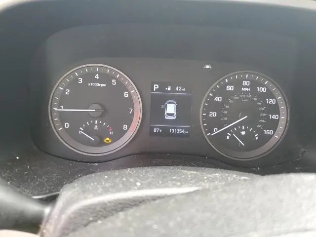 2019 HYUNDAI TUCSON SE  