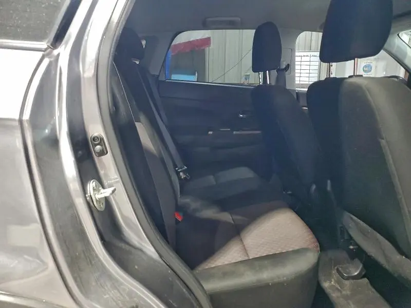 2019 MITSUBISHI OUTLANDER SPORT ES  