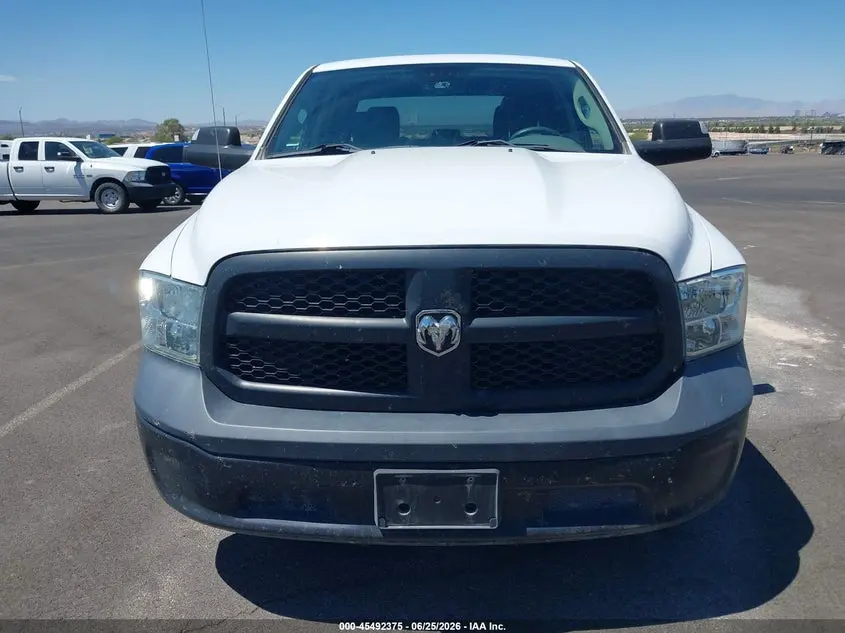 2018 RAM 1500 TRADESMAN  4X2 5'7 BOX