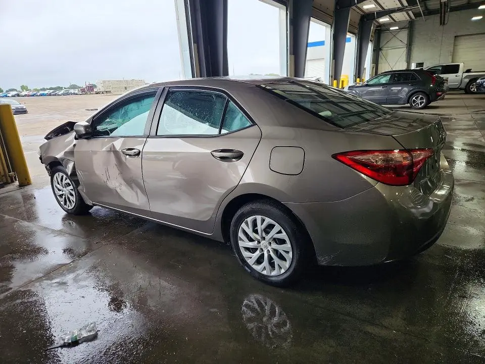2019 TOYOTA COROLLA LE  