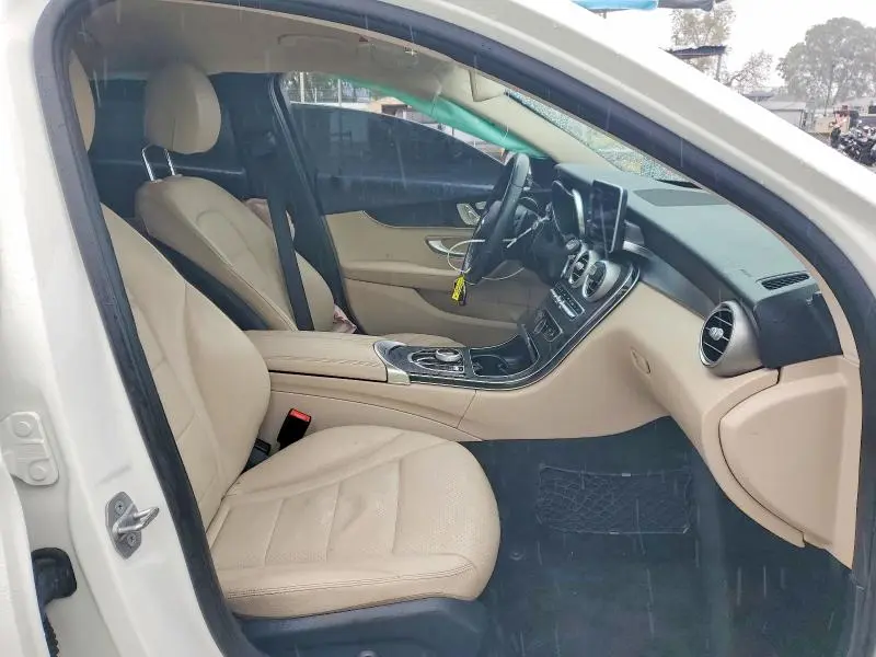 2017 MERCEDES-BENZ C 300  