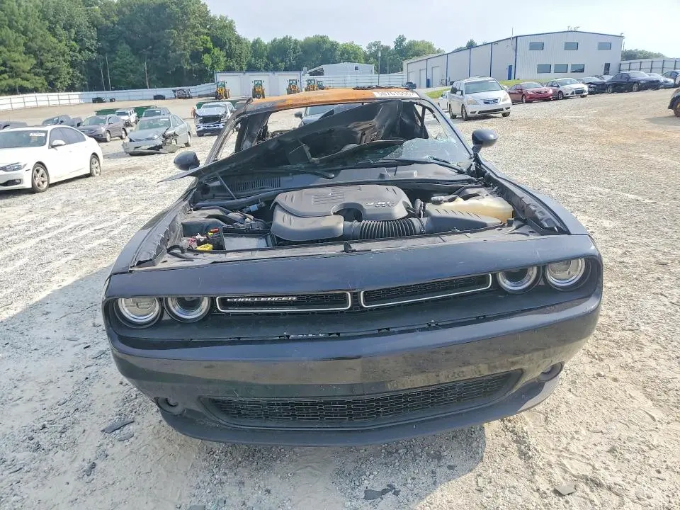 2022 DODGE CHALLENGER SXT  