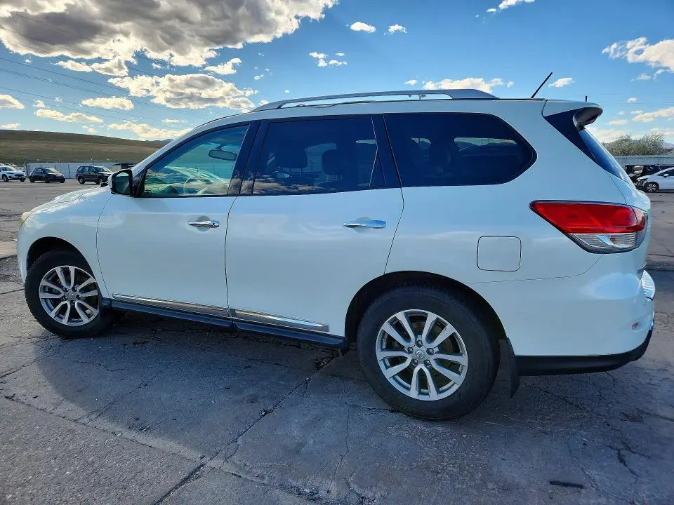2015 NISSAN PATHFINDER SL  