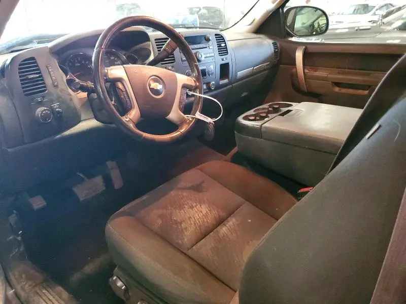 2011 CHEVROLET SILVERADO K1500 LT  