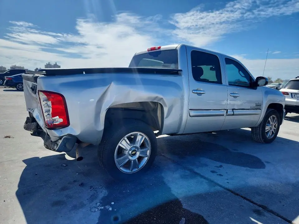 2013 CHEVROLET SILVERADO C1500 LT  