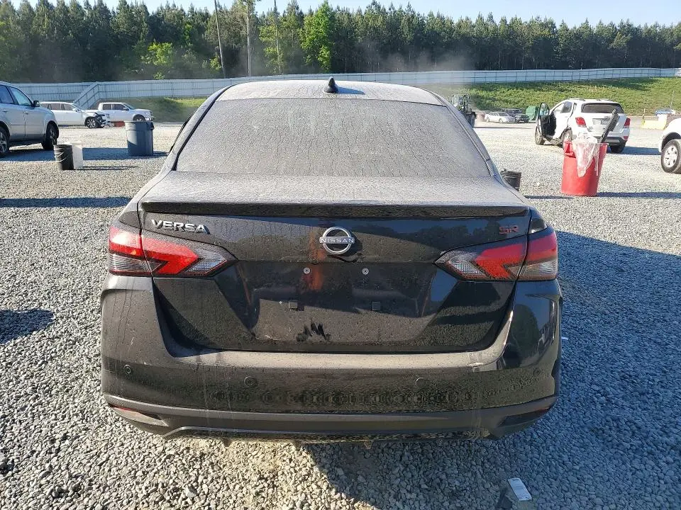 2025 NISSAN VERSA SR  