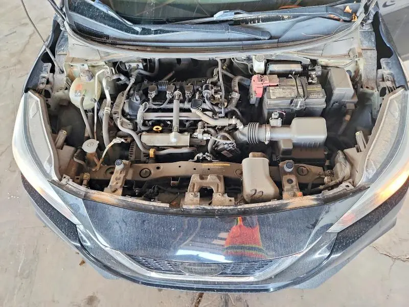2021 NISSAN VERSA S  