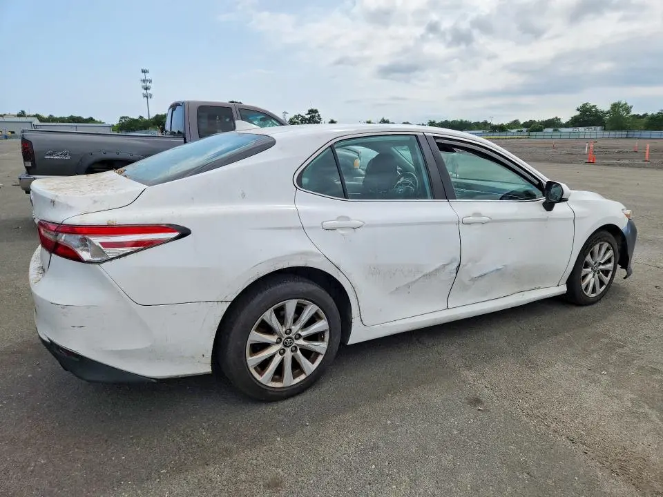2019 TOYOTA CAMRY LE  